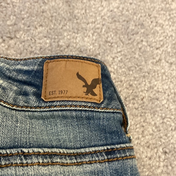American Eagle High-Rise cropped distressed jegging style jeans 👖 size 4 - Picture 16 of 16